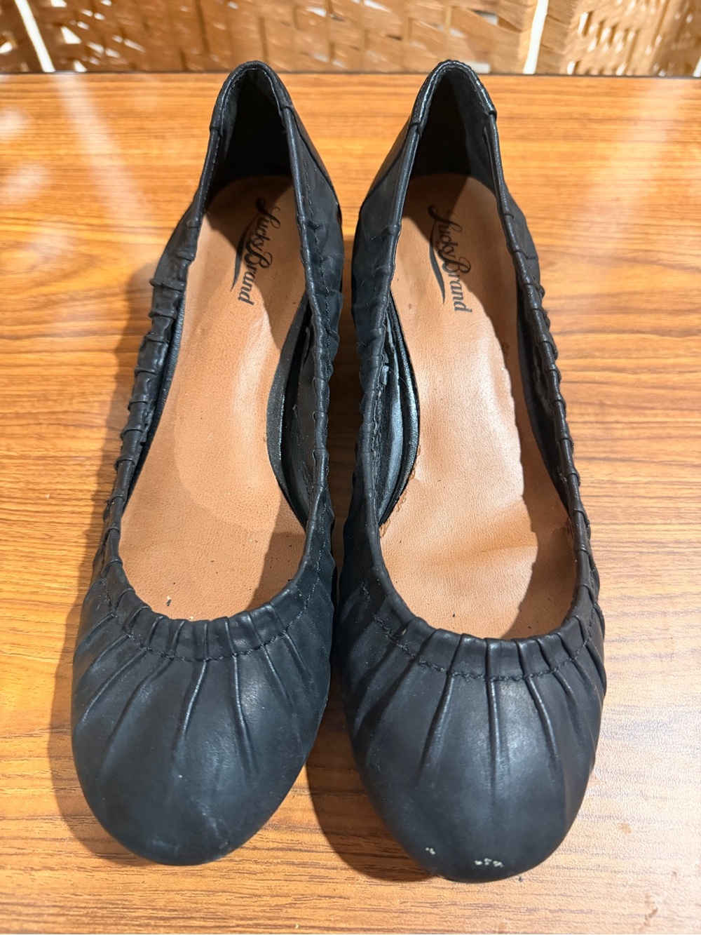Lucky Brand Black Leather Ruched Flats